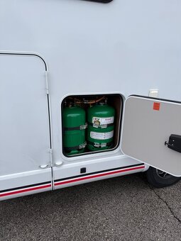 Knaus Live I 700 MEG - 20