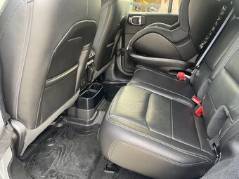 Jeep Wrangler UNLIMITED 2.0T 272k 8T Sahara Odpočet DPH - 20