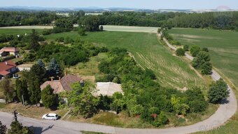 3-izbový RD na 34-árovom pozemku v Šarovciach - 20