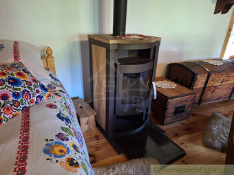 Tradičná drevenica pripravená pre chalupárov, na pozemku s - 20