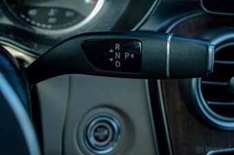 Mercedes-Benz C trieda Kombi 300 d A/T 4MATIC - 20