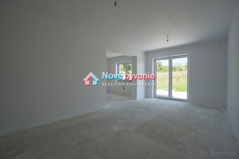 Novostavba s krásnym výhľadom - 20