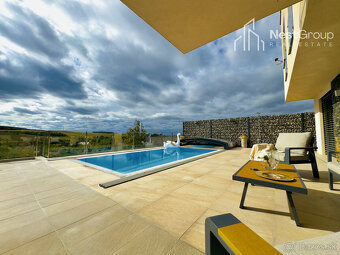 PREDAJ moderný 4i rodinný dom s vyhrievaným bazénom pri Pieš - 20