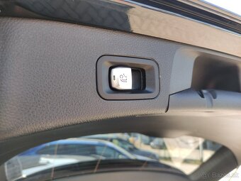 Mercedes-Benz C220d CDi T AMG NIGHT VIRTUAL KAMERA TAŽNÉ - 20