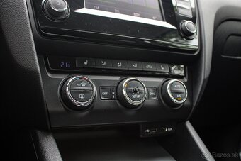 Škoda Octavia Combi 1.4 TSI Elegance DSG - 20