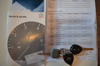 TOYOTA COROLLA 1,6I 97kW benzín Valvematic, M6, 2009 Slovens - 20