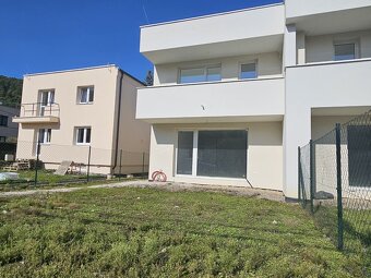 Predaj 4 izb.rod.domu v mestskej časti Strážov,252m2 -Žilina - 20