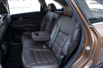 Kia Sorento 2.2 CRDi VGT 4WD ISG Platinum A/T - 20