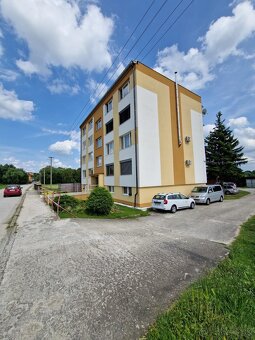 PRIESTRANNÝ 4-izbový byt s dvoma balkónmi Prašice - 20