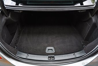 Mercedes-Benz E 220d AMG Line / Designo Magno - 20
