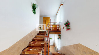 Rodinný dom s veľkým pozemkom 1779 m2 / Vaďovce pri Starej T - 20