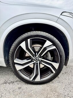 Volvo XC90 B5 AWD R-Design 7miest FULL 120tis km - 20