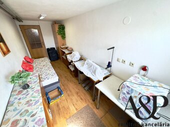 4 IZBOVÝ RD S GARÁŽOU, POZEMOK 960M2, BREZOVÁ POD BRADLOM - 20