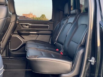 Dodge RAM Laramie 5,7 Hemi V8 - 20