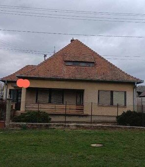 Na predaj rodinný dom s garážou Mojmírovce - skvelá lokalita - 20