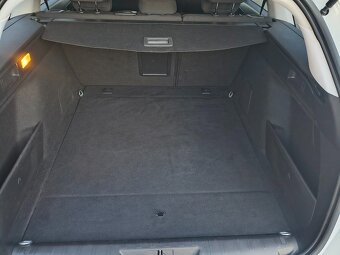 2021_PEUGEOT 308 combi HDi130_8500€ netto_ZÁRUKA_ - 20