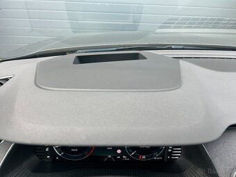 Škoda Octavia Combi 2.0 TDI SCR Sportline DSG - 20