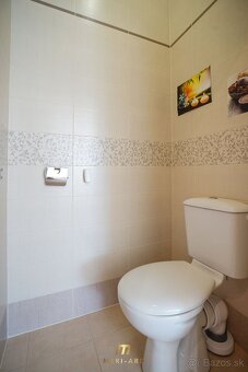 PREDAJ: 3 izbový zariadený byt, balkón, parkovanie, Rajka - 20