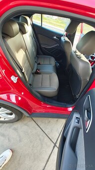 Mercedes GLA trieda 200 d A/T - 20