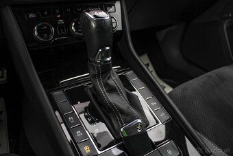Škoda Superb Combi Sportline 2.0 140kW 4x4 DSG - 20