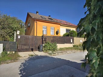 Mestský DOM so záhradou 807 m², 2x kúpeľňa, klíma / Orechová - 20