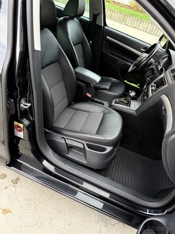 Škoda octavia COMBI 2.0TDi DSG Xenon - 20