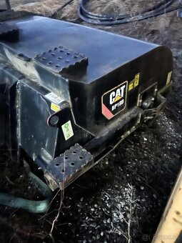 Smykový nakladač CAT 299D2 XHP (2018) pouze 390 mth - 20