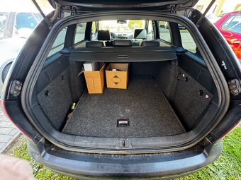 ŠKODA OCTAVIA COMBI RS 2.0TDI CR DSG 125KW 170PS XENON - 20