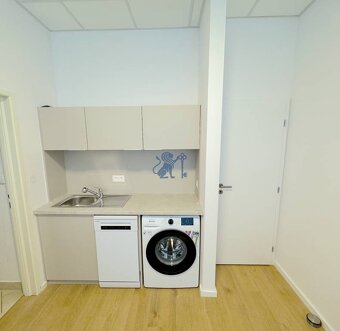 Postúpenie zabehnutej zdravotníckej prevádzky - Tomašíkova u - 20