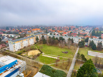 PREDAJ, 3. izbový byt so zasklenou loggiou a pivnicou - 20