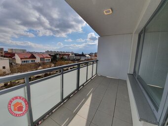 Krásny 2 izbový BYT V SENCI - CENTRUM NA NÁMESTÍ - 20