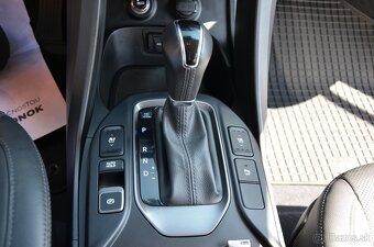 Hyundai Santa Fe 2,2 CRDi PREMIUM 4x4 AT6 145KW - 20