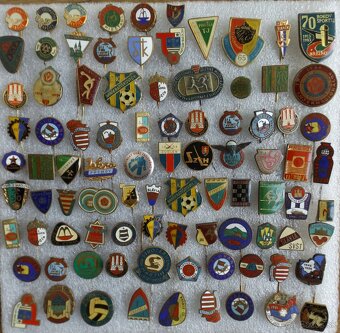 odznaky - turistika, heraldika, příroda, hrady, lázně, erby - 20