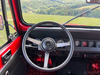 Jeep Wrangler 2.5 Benzín 90kw, 5MT TOP STAV - 20