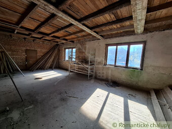 Rozostavaný rodinný dom s veľkým pozemkom v podunajskej ob - 20