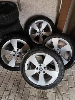 Škoda Octavia 2.0TDI 110kw DSG/6st. - 20