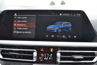 BMW Rad 3 Touring 330d X-Drive HEV - 20