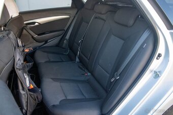 HYUNDAI i40 CW 1.7 CRDi 100kW A/T Business 2014 - 20