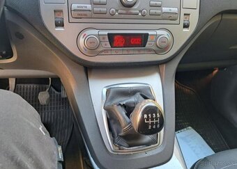 Ford Kuga 2,0 TDCI 4x4 nafta manuál 100 kw - 20