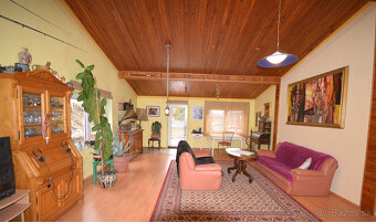 Polyfunkčná budova s výhodnou polohou - len 1 km od centra m - 20