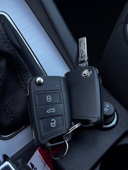 Škoda Octavia 2.0 TSI Ambition DSG - 20