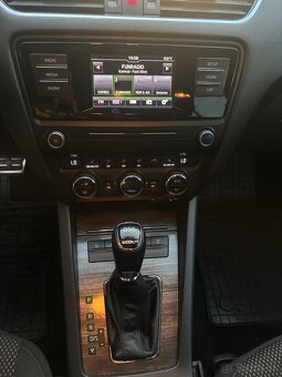 Škoda Octavia Scout 2.0tdi CR 135kw 4x4 bixenon webasto - 20
