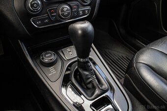 Jeep Cherokee 2.2 Diesel 143kW A/T 4x4 Koža, Odpočet DPH - 20