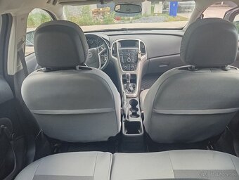 Opel Astra SPORTS TOURER - 20