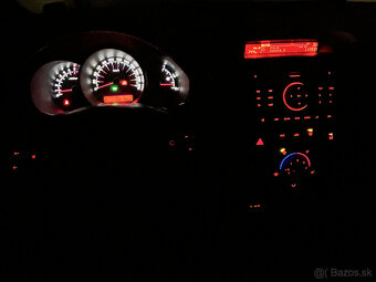 Kia Venga 1.4 benzín 66kW | 1/2011 | 124 000 km | 1.m. | STK - 20