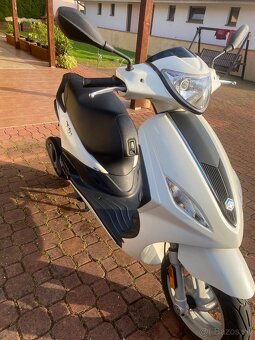 Predám skúter Piaggio Fly 50 4T - 20