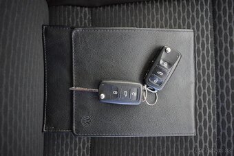 Volkswagen Golf 1,4 TSi 90 kW, 1.maj,digiklima,serviska - 20