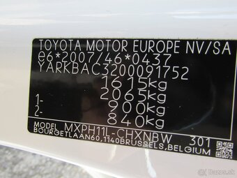 Toyota Yaris 1.5 HYBRID - NOVÝ SERVIS + KONTROLA HEV systému - 20