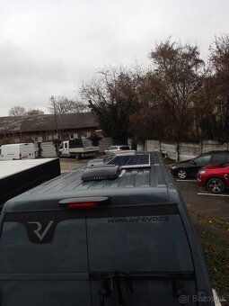 Zánovná vestavba obytné auto karavan L4H3 pre 4 osoby - 20