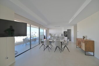 Nádherný 3 izbový apartmán v Sitio de Calahonda - 20